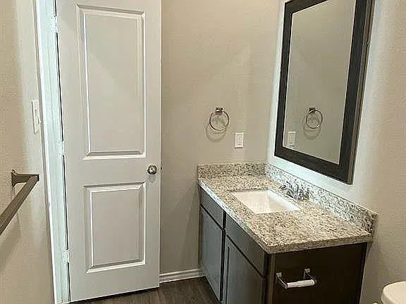 2 bed, 1072 sqft, $1,200 — Photo 1