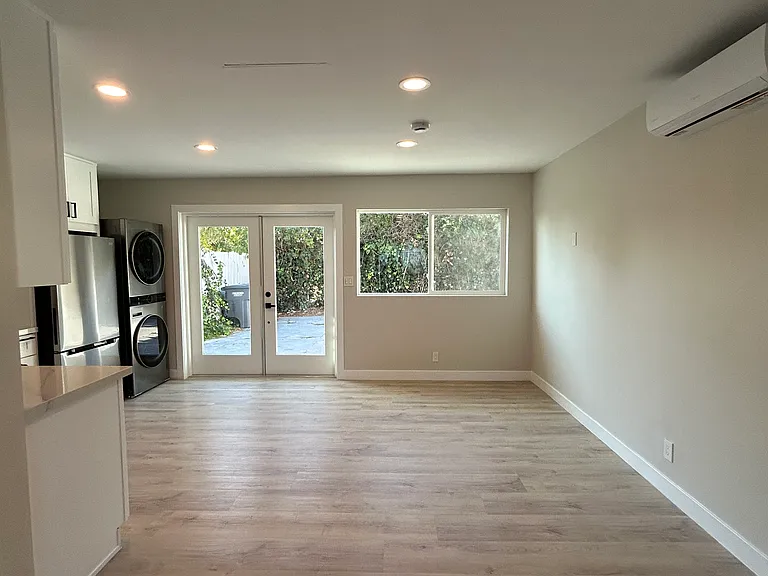1940 Skyline Dr — Photo 13