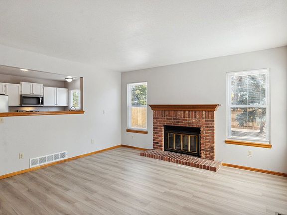 4th image of 8455 Ilex Dr