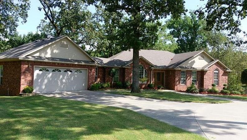 1st image of 2816 Westlake Dr