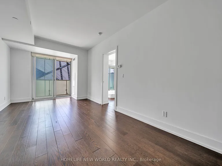 200 Bloor St W #402 — Photo 8