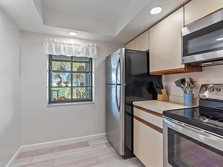 320 Mission Trl N #B — Photo 12