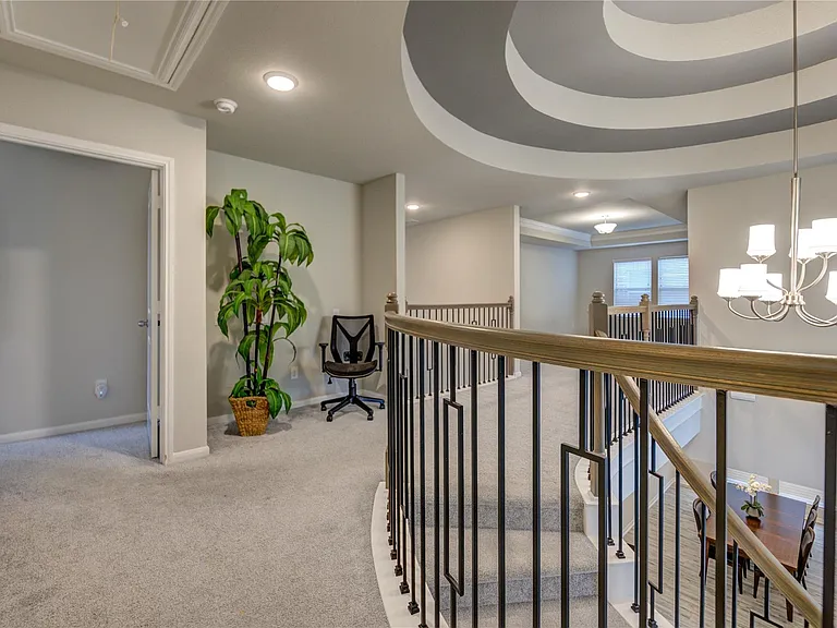 2727 Camellia Ave — Photo 31