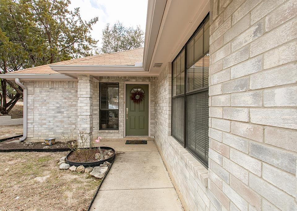 1st image of 410 Alvin Dr