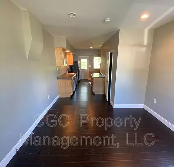 4 Salisbury St #1 — Photo 9