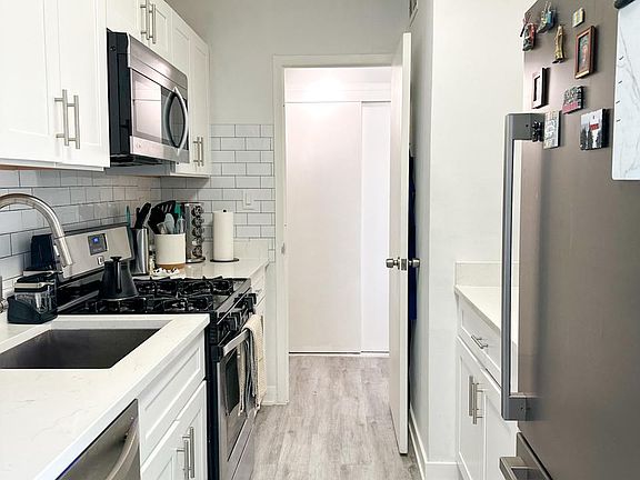 2nd image of 3950 N Lake Shore Dr APT 2327
