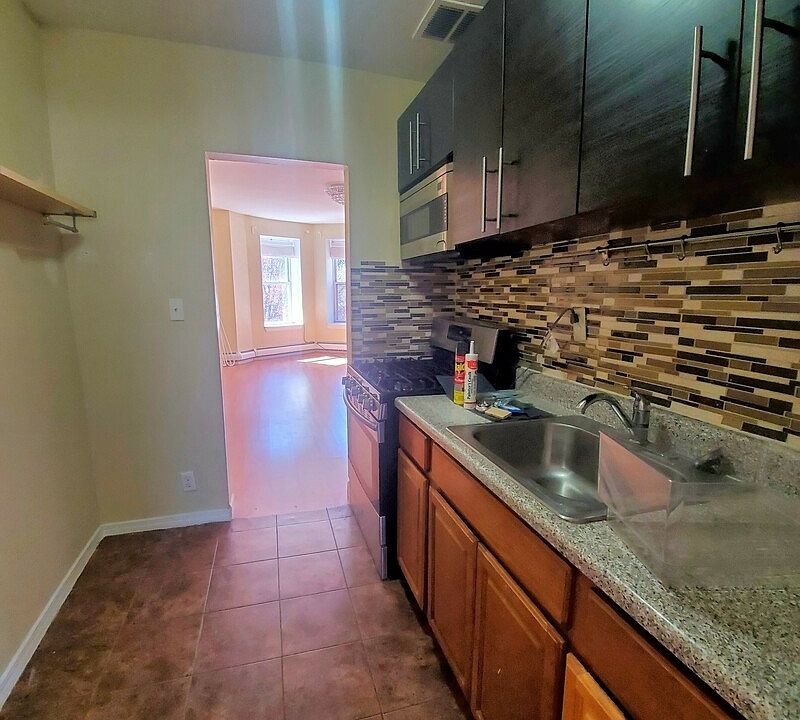 1st image of 441 Eastern Pkwy APT 3