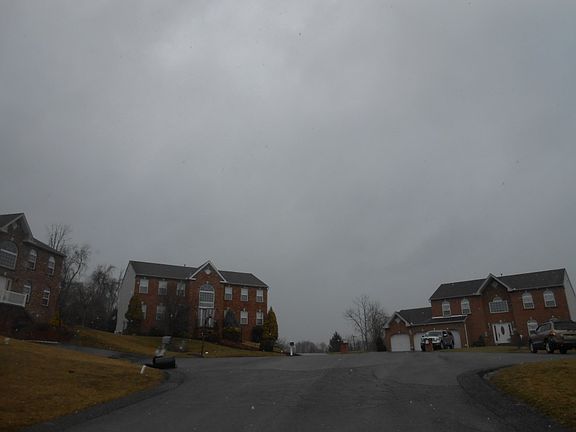 5th image of 627 Turnberry Ln