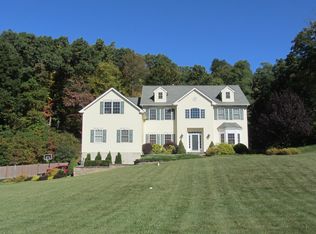 16 Farm Creek Rd, Newton, NJ 07860