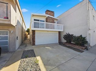 814 3rd St, Hermosa Beach, CA 90254