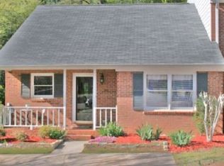 400 Williamsburg Way, Fayetteville, GA 30214