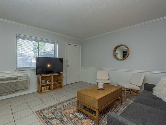 5th image of 1512 Forest Ave APT C102
