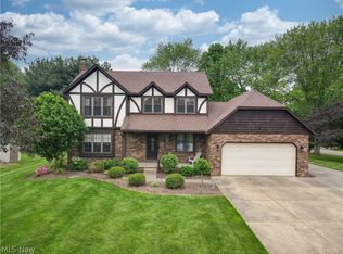 4292 Greenwood Dr, Uniontown, OH 44685