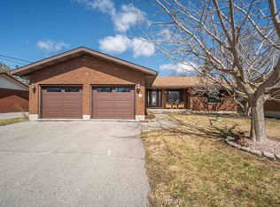 832 Parkhill Rd W, Peterborough, ON K9J 6P1