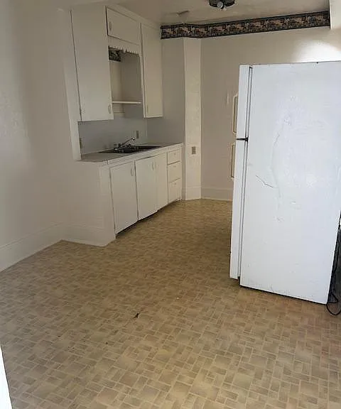 201 E Central Ave #4 — Photo 3