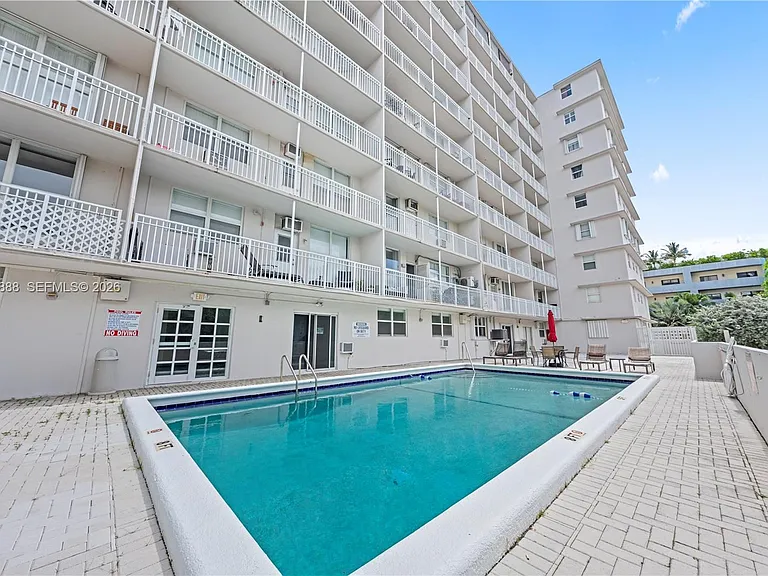 1300 Lincoln Rd #D204 — Photo 22