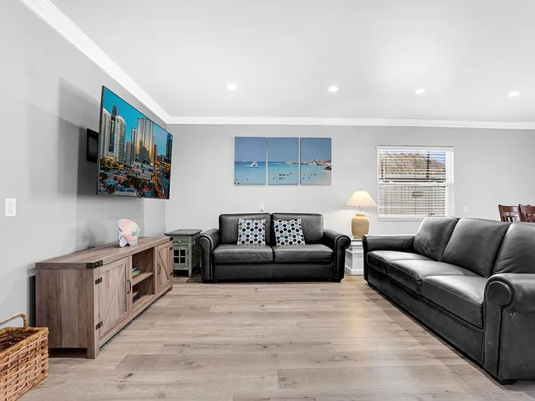 70 Coral Dr — Photo 9
