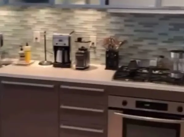 88 Greenwich Street image 3 of 8