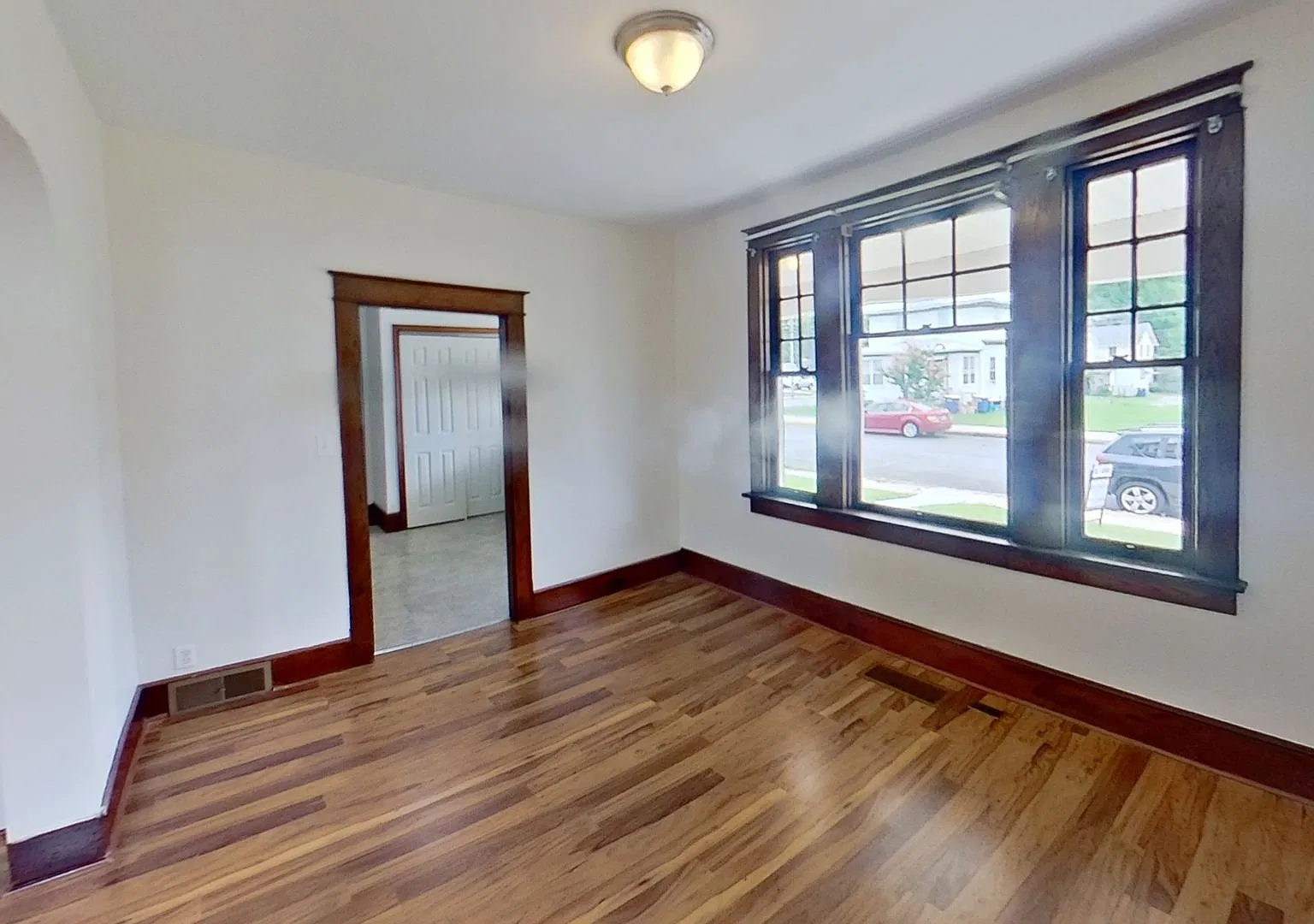 3 Bedroom Single Family Home — Photo 2