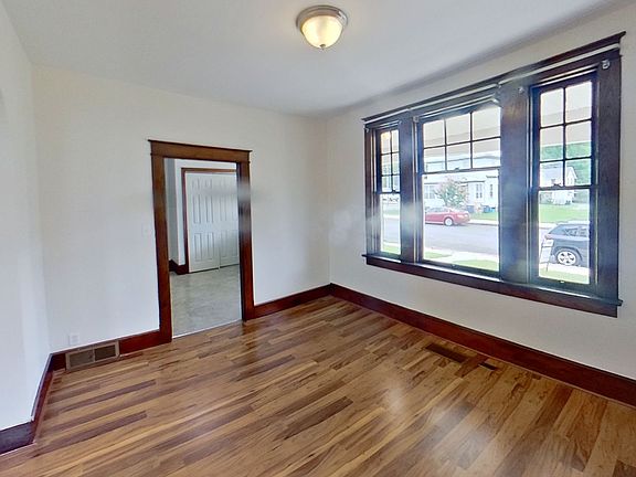 2nd image of 108 S 3rd St