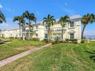 4982 Coquina Key Dr SE, Saint Petersburg, FL 33705