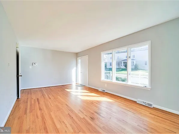1912 S Glebe Rd, Arlington, VA 22204