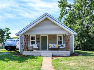 2121 Indiana Ave, Columbus, IN 47201