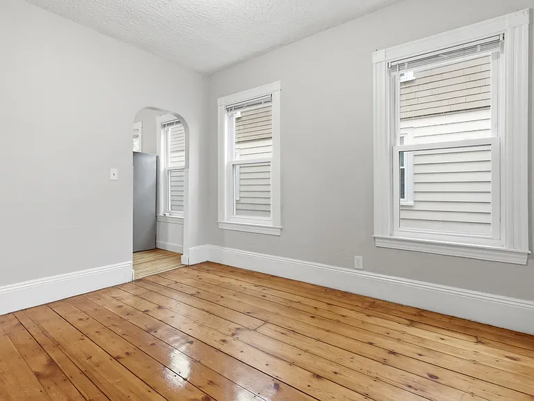 35 Oakland St #1 — Photo 12