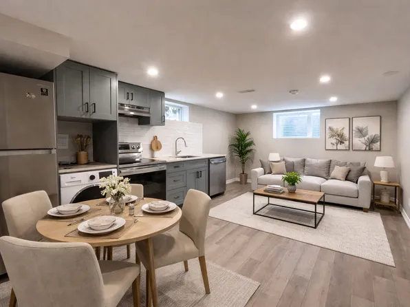 103 Elgin Cres #2, Waterloo, ON N2J 2S3