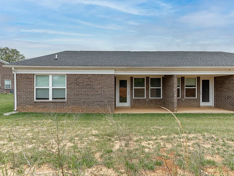 305 Breckinridge Cir — Photo 49