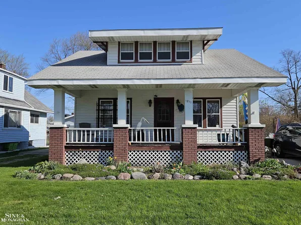 1211 Minnie St, Port Huron, MI 48060