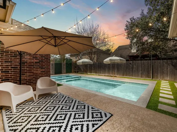 20434 Willow Trace Dr, Cypress, TX 77433