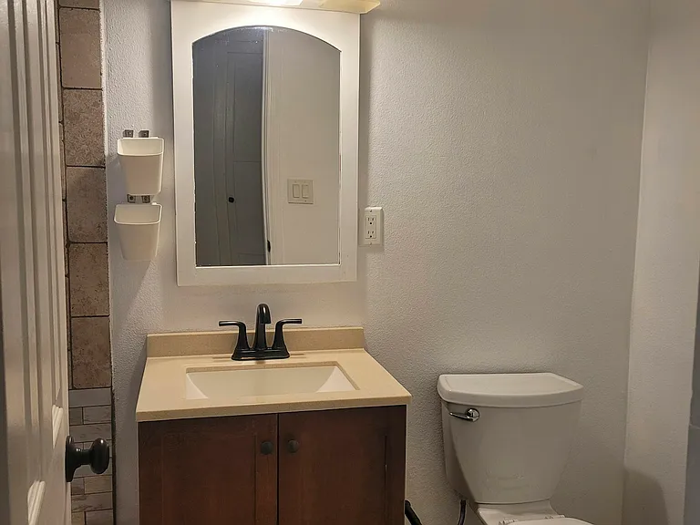639 Calle Tulipan — Photo 15