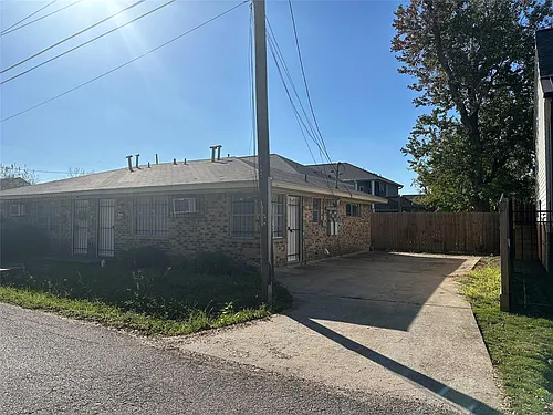 3811 Cornell St #B Photo 1