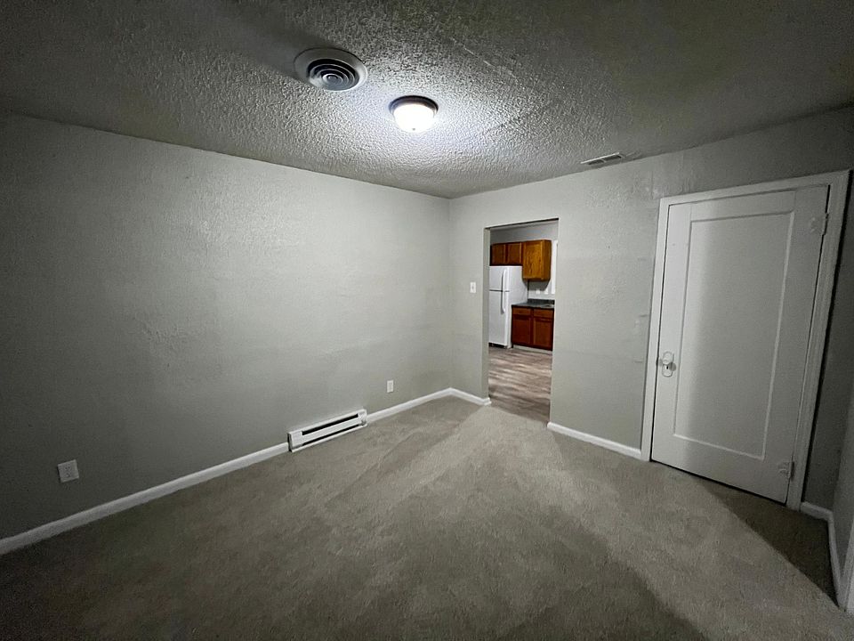2nd image of 1807 Meridian St #5