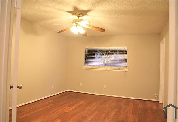4th image of 518 Land Grant Dr