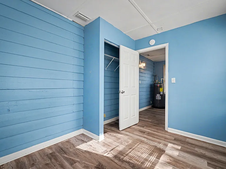 250 Vernis Ave — Photo 8