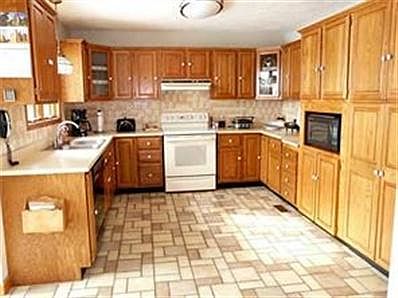 3rd image of 7193 W County Road 950 N