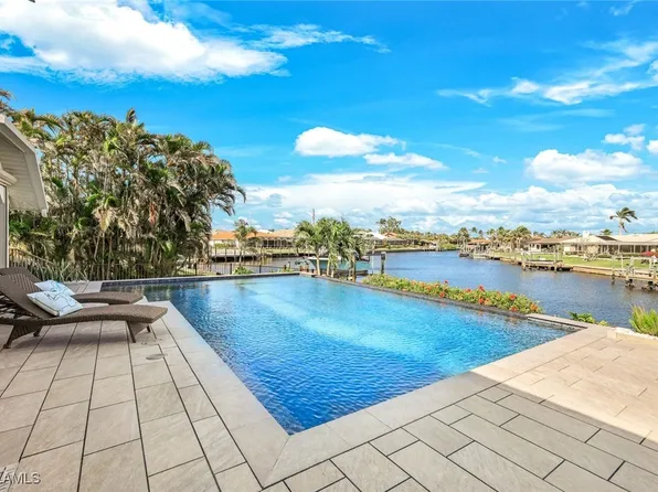 14971 David Dr, Fort Myers, FL 33908