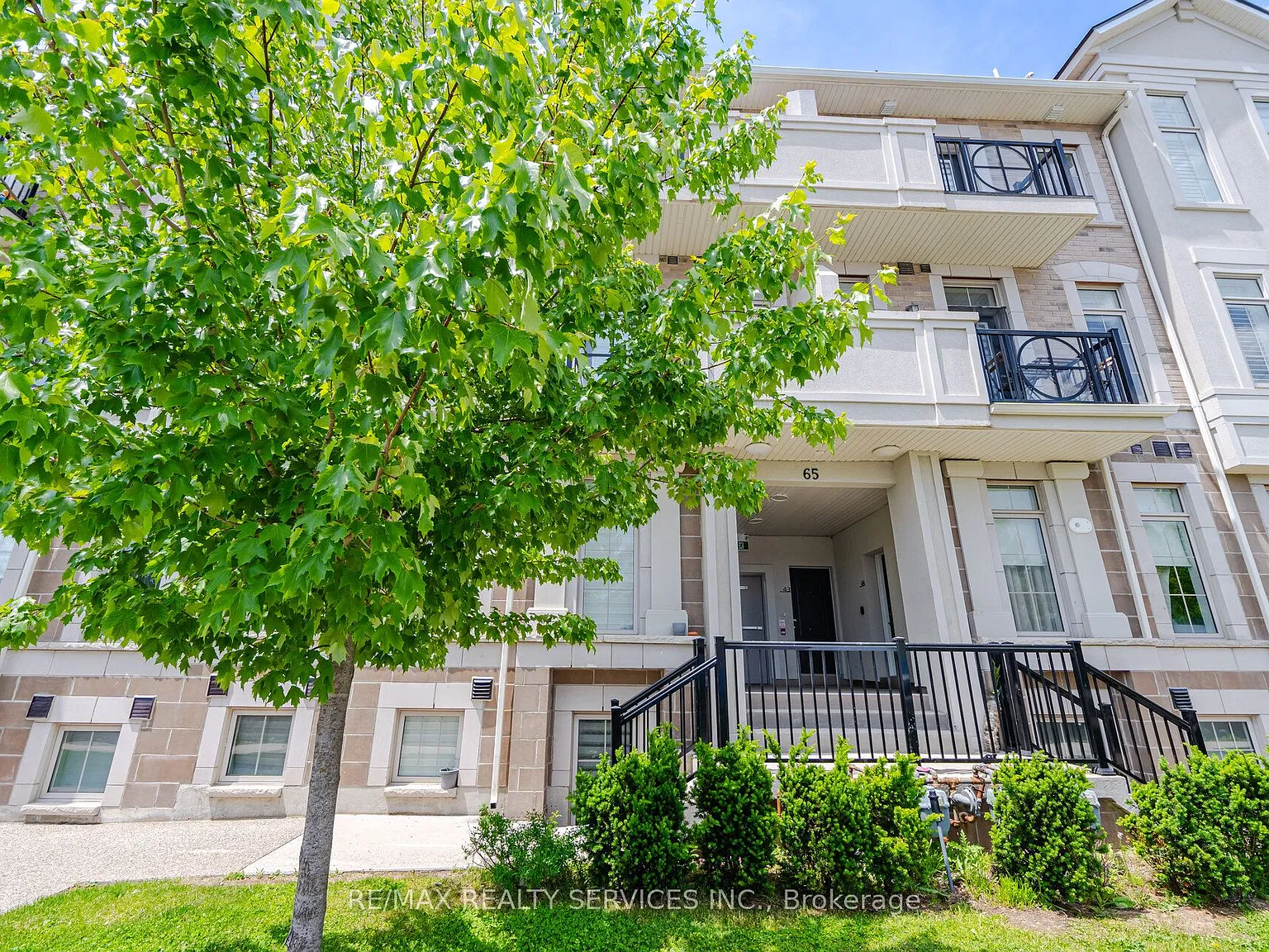 2 bed, $2,850 — Photo 1