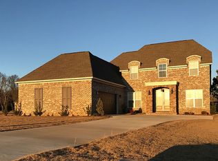 122 Acadian Cir, Tupelo, MS 38801