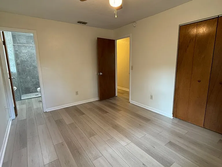 15615 NW 138th Dr — Photo 31