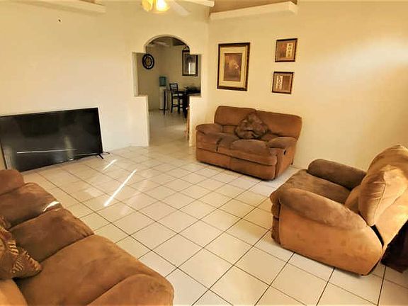 3rd image of 1366 E Monreal Ln