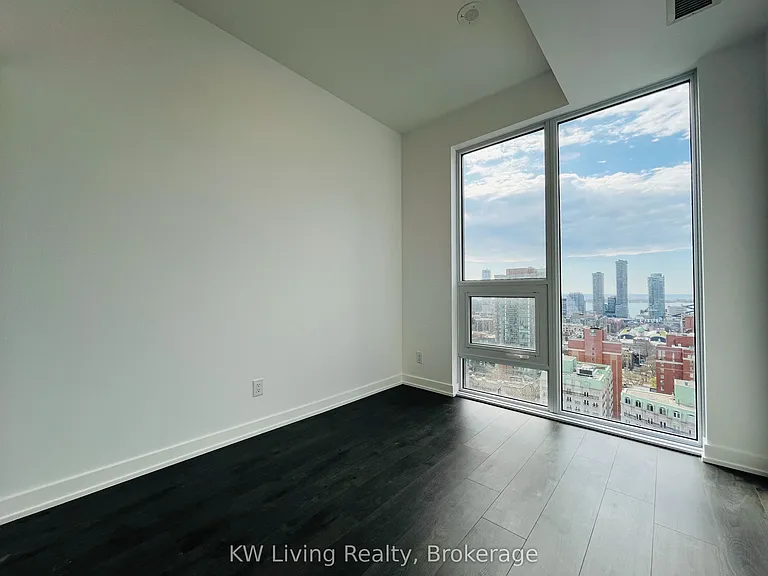 100 Queen St E #1716 — Photo 13