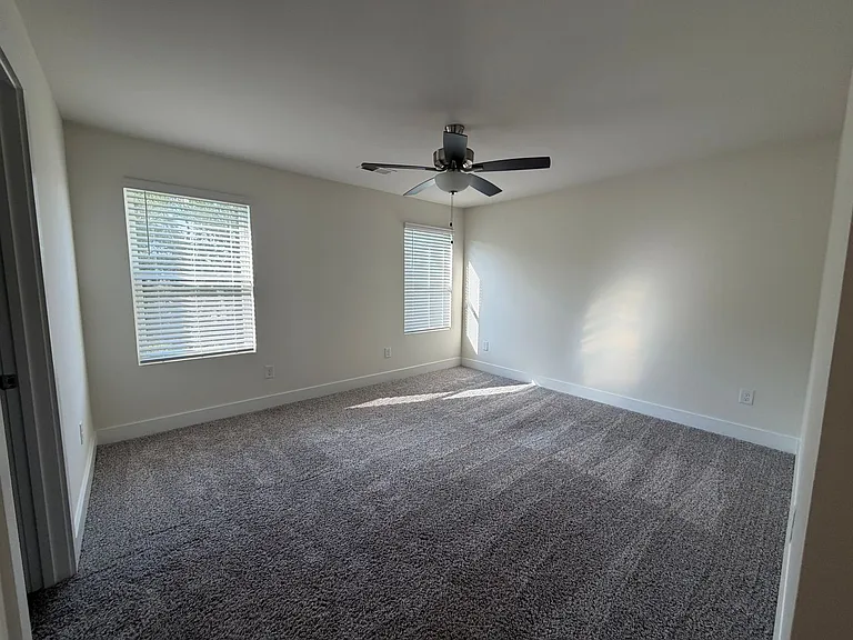 814 Thread Way — Photo 44