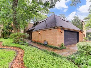 132 Sugarberry Cir, Houston, TX 77024