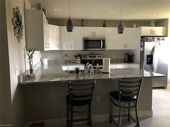 4th image of 305 Palisades Ave