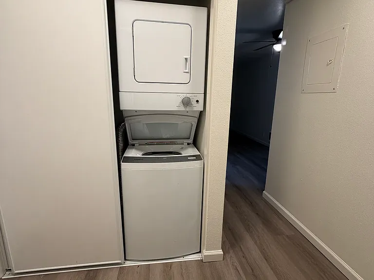 Foothills Apartments — Photo 13
