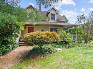 33 Homestead Ave, Rehoboth, MA 02769