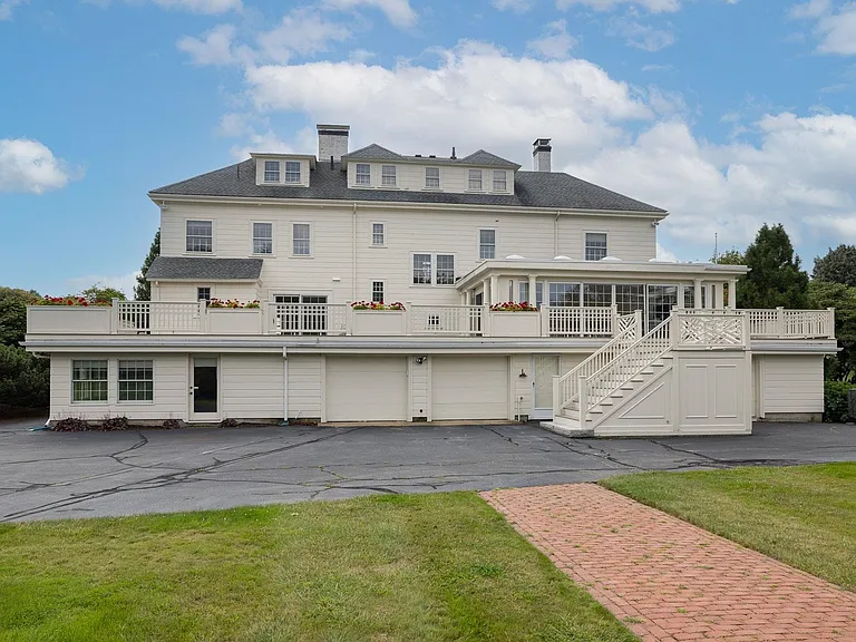 910 Central Rd — Photo 44